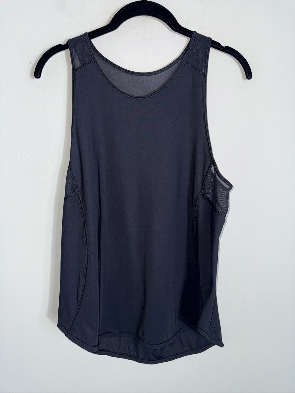 Lululemon Sculpt Tank II-Lightweight-Mesh Panels-Black-Approx Medium